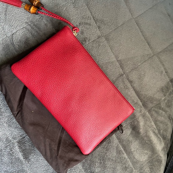 Gucci clutch new comes with dust bag - Picture 3 of 5